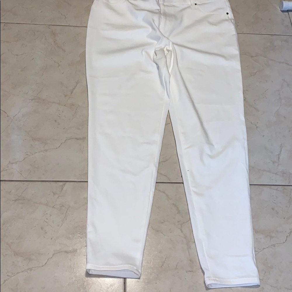 Women’s leggings off-white color size XL 16/18